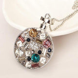 La Bouteille , Collier En vente Christal .