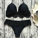 Hot White Lace: Maillot De Bain Push Up.